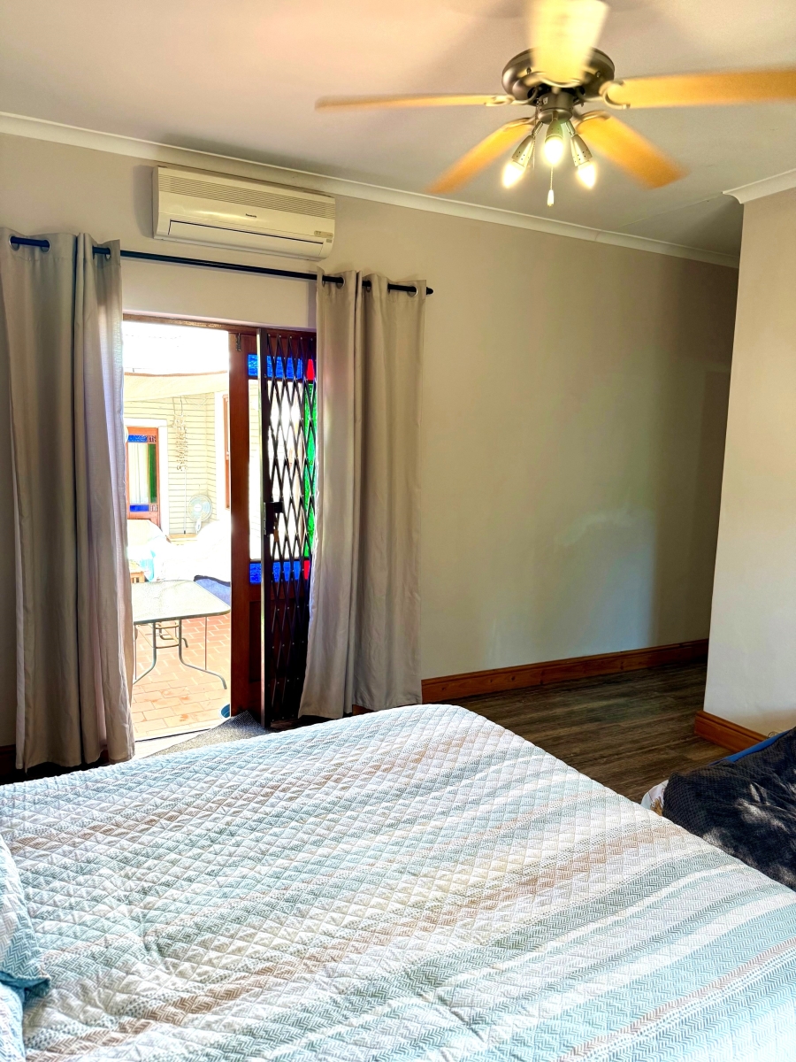 4 Bedroom Property for Sale in Die Wingerd Western Cape